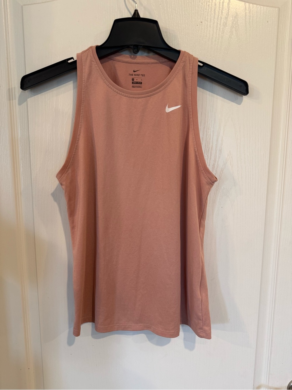 Nike women’s dusty pink Nike Dry-FIT athletic activewear running tank top medium